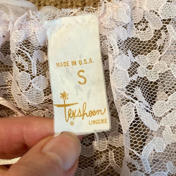 Vintage Texsheen Pale Pink Lace Bed Jacket Sz S. - Picture 9 of 10